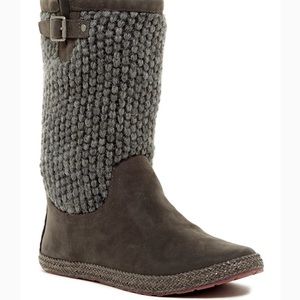 Ugg sweater boots